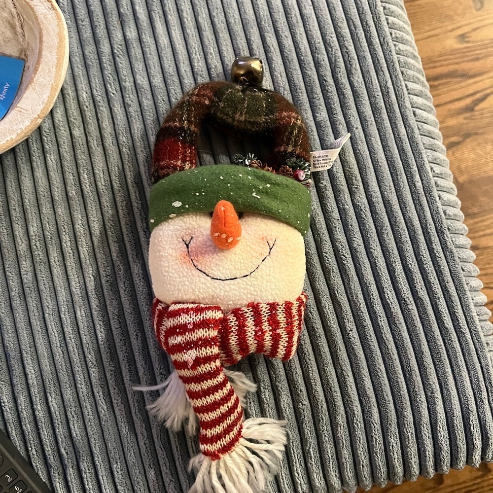 Holiday door handle hang